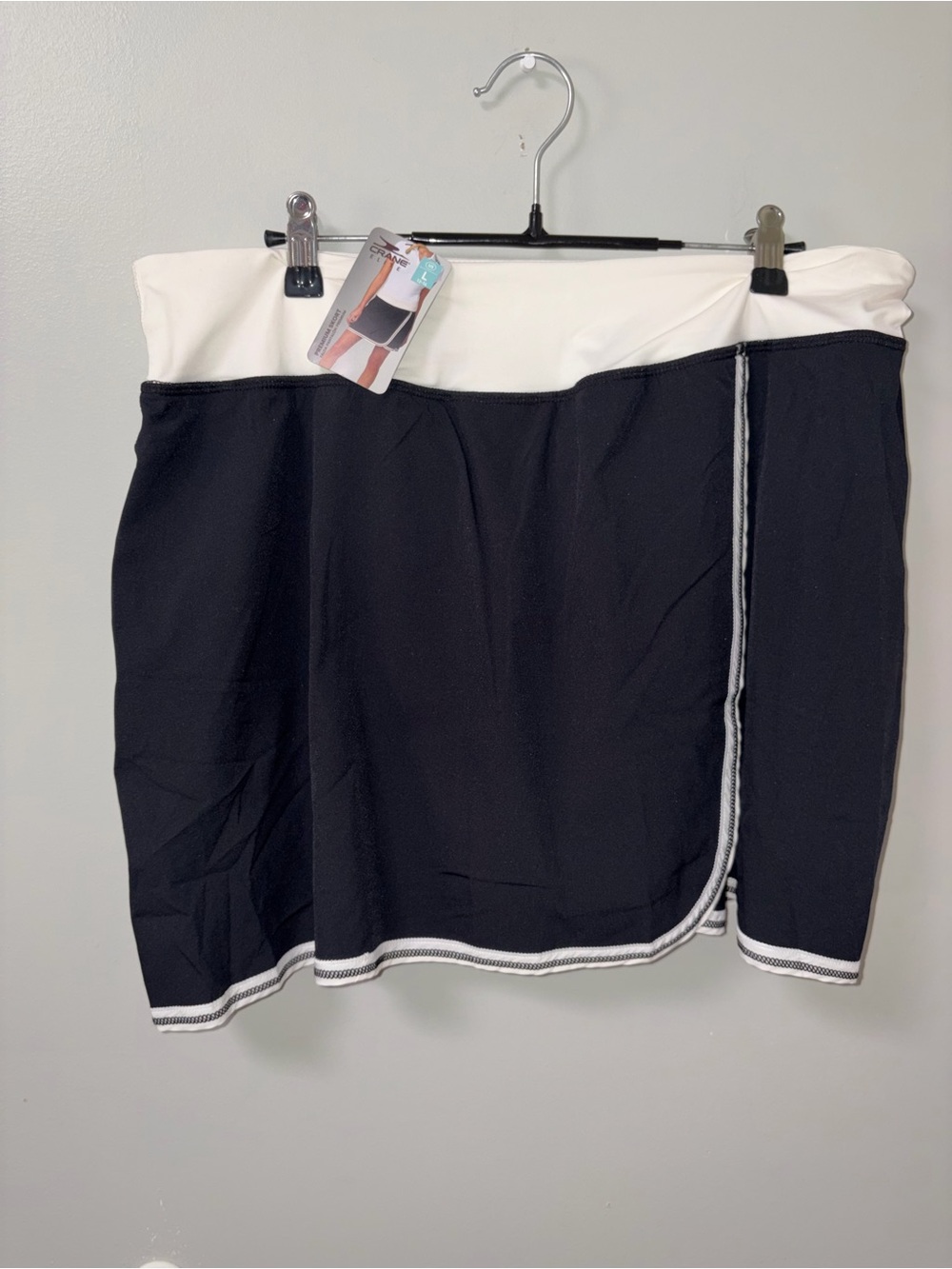 Crane Premium Black White Trim Skort Activewear Women’s L NWT